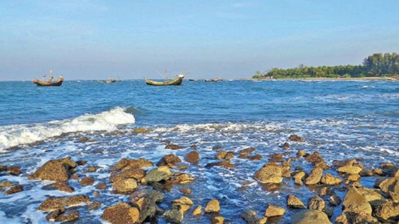 সেন্টমার্টিন খুললেও পর্যটকদের যাত্রায় অনিশ্চিত