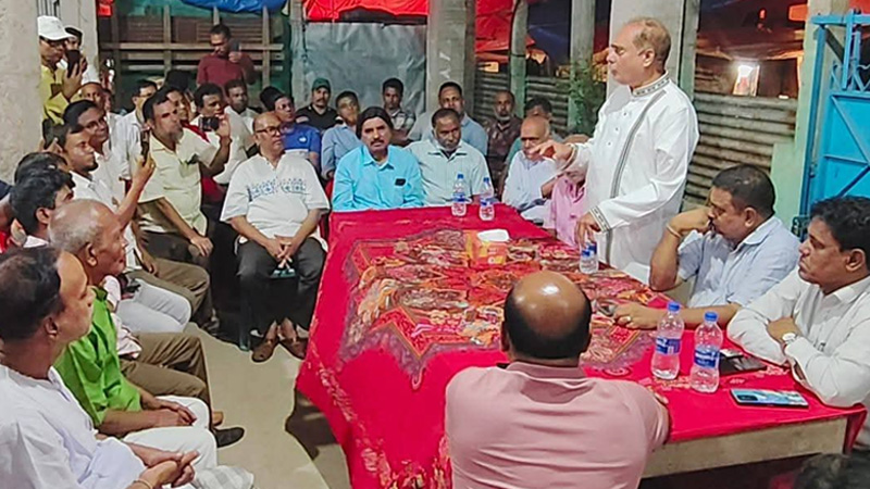 নেত্রকোনায় হিন্দু সম্প্রদায়ের সমর্থন পেলেন ড. রফিকুল ইসলাম হিলালী